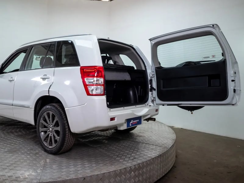 Suzuki GRAND NOMADE 2016 - Imagen 10 de 19