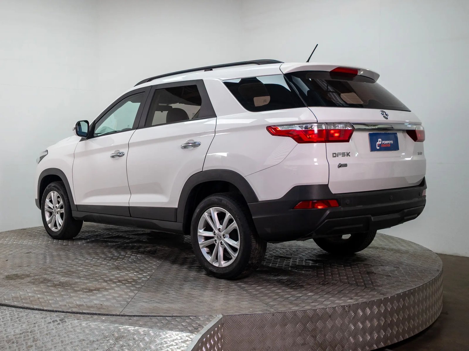 DFSK SUV 560 2022 - Imagen 8 de 16