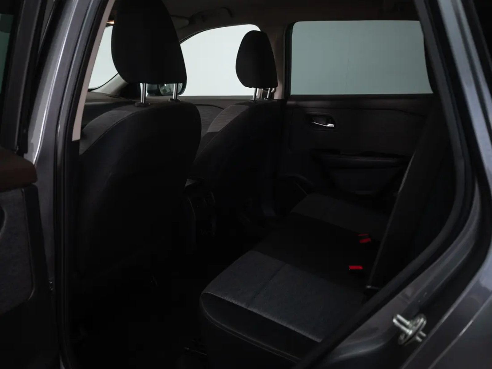 NISSAN X-TRAIL 2024 - Imagen 17 de 20
