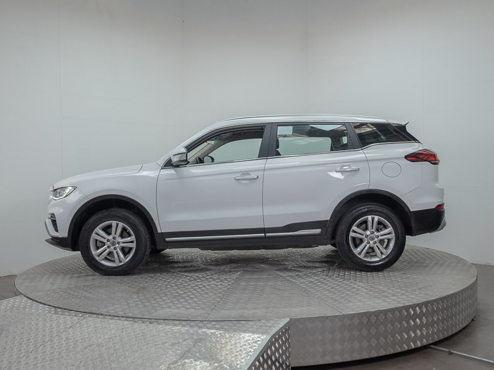 GEELY AZKARRA 2022 - Imagen 8 de 17