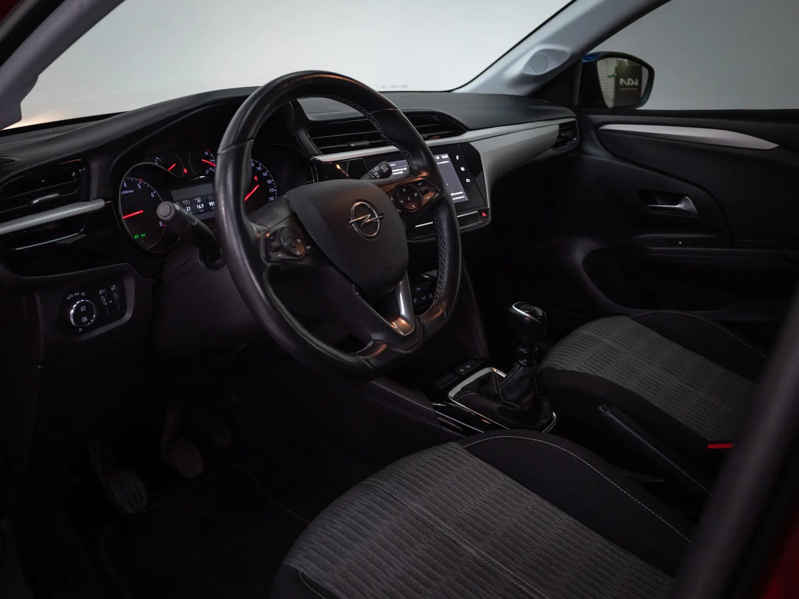 OPEL CORSA 2023 - Imagen 12 de 19