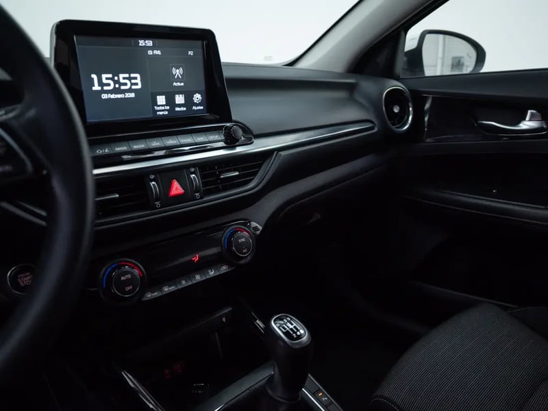 Kia CERATO 2019 - Imagen 12 de 19