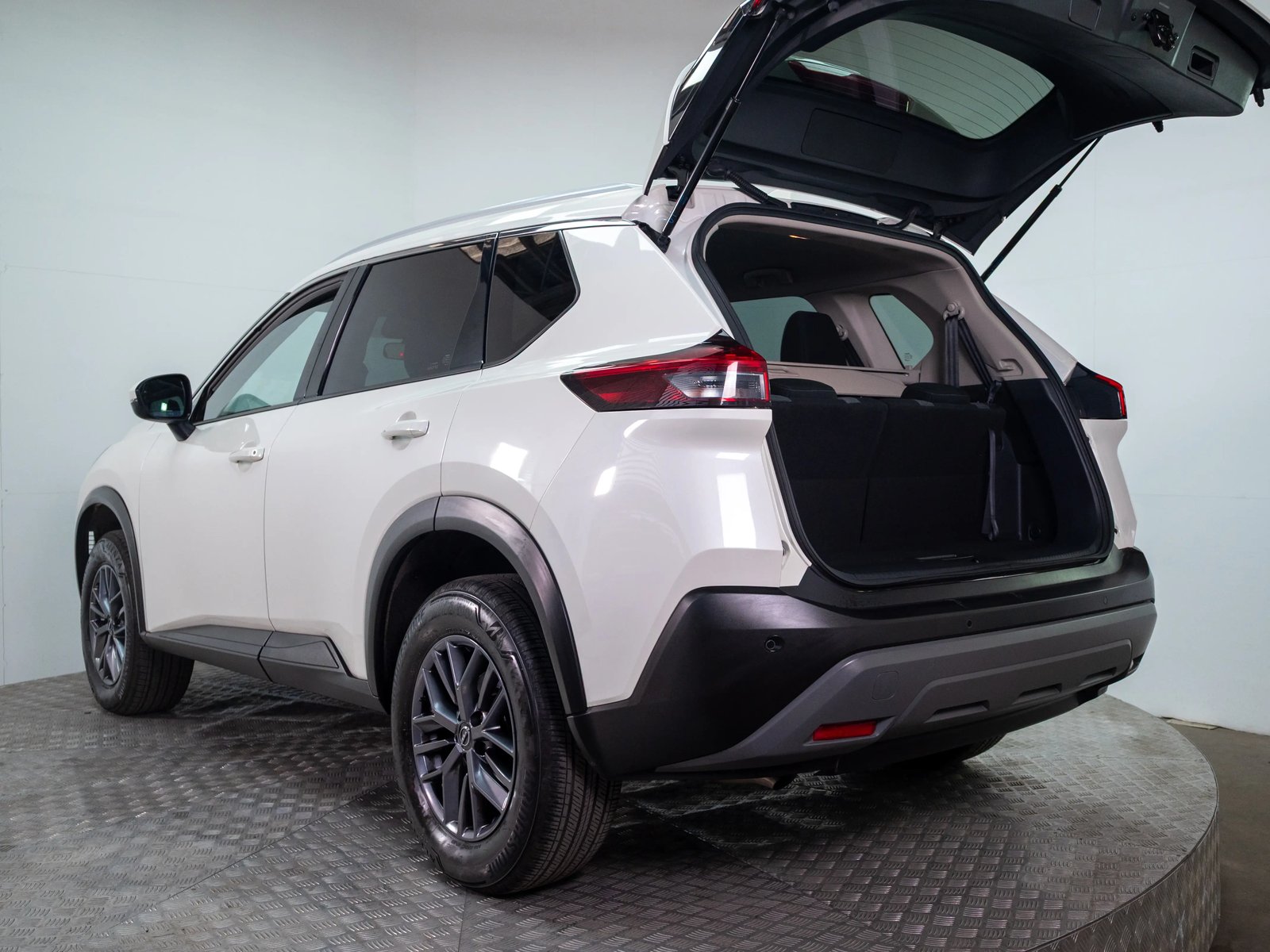 NISSAN X-TRAIL 2025 - Imagen 4 de 16