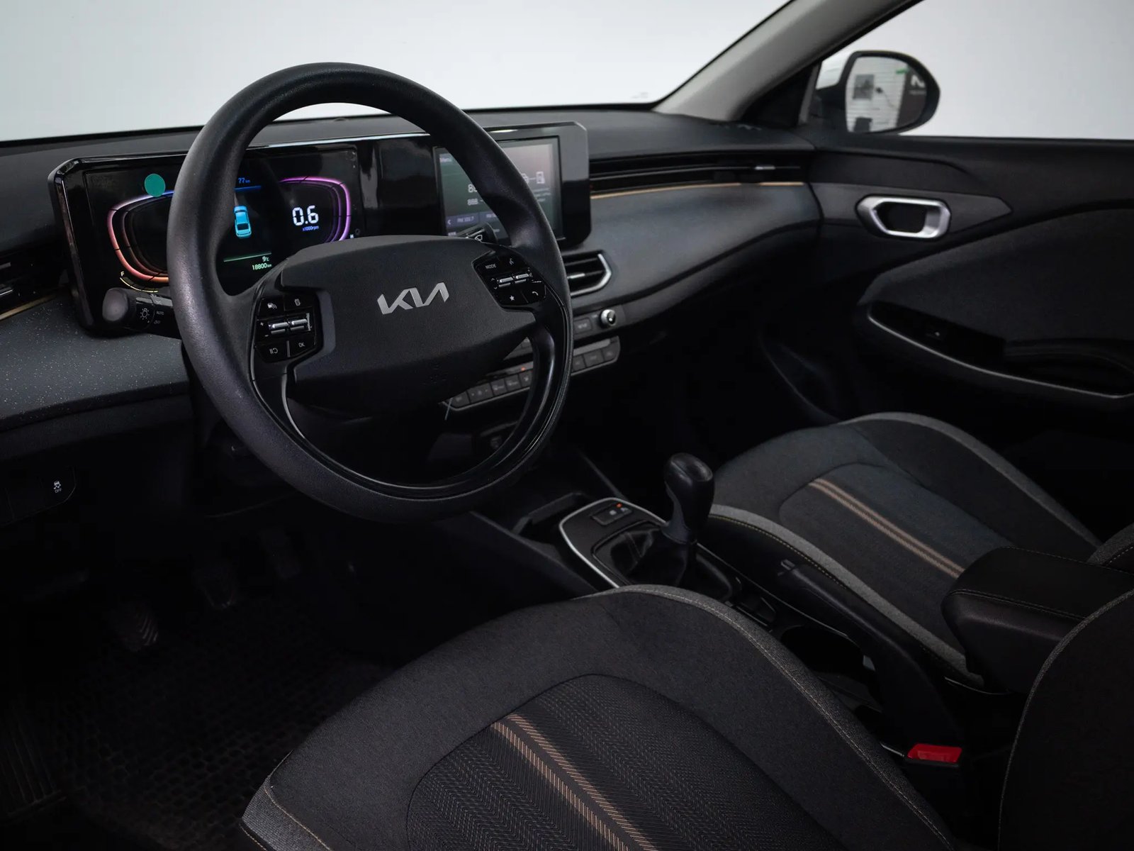 KIA K3 2025 - Imagen 18 de 18