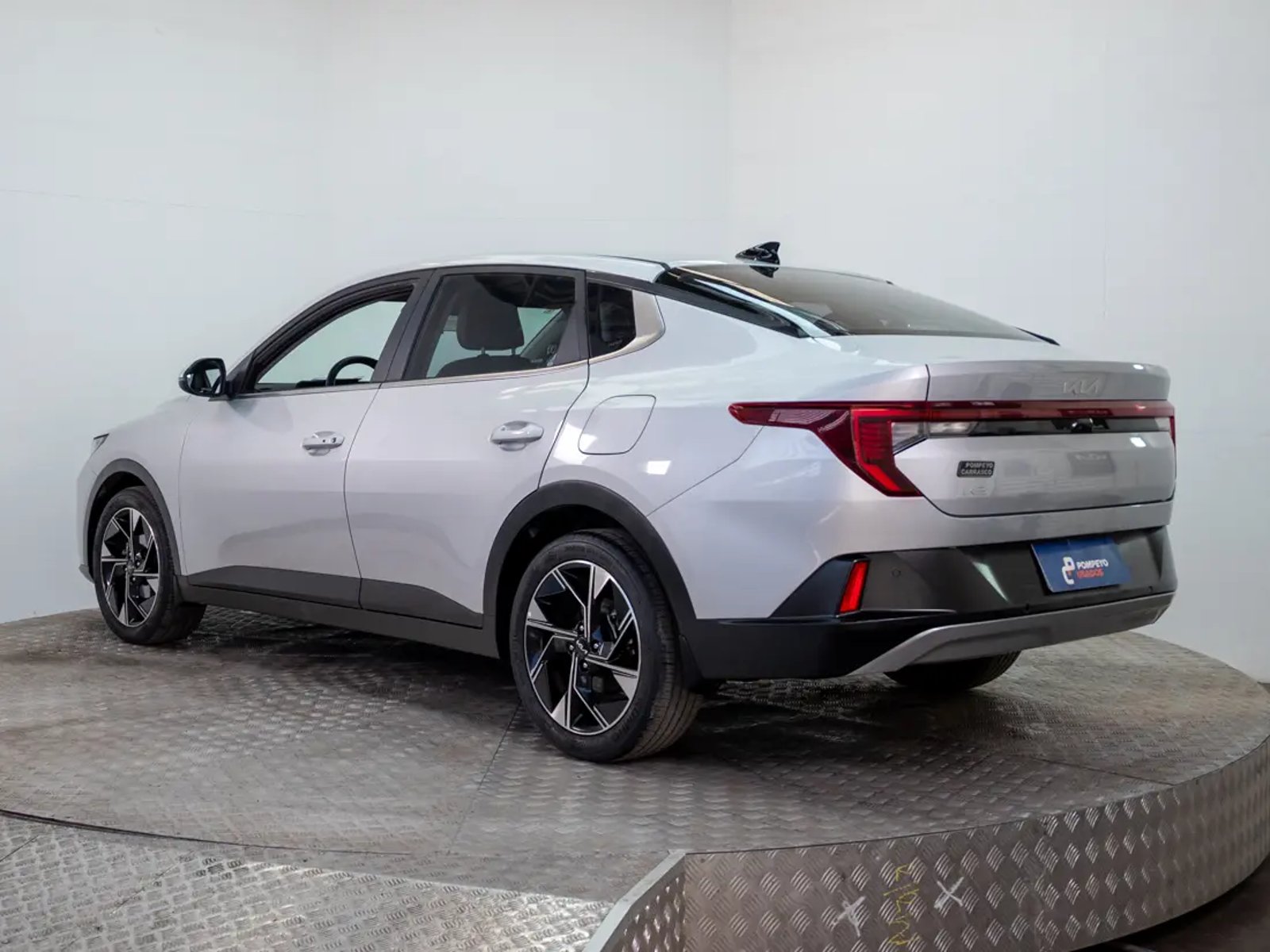 Kia K3 2024 - Foto 5 de 20