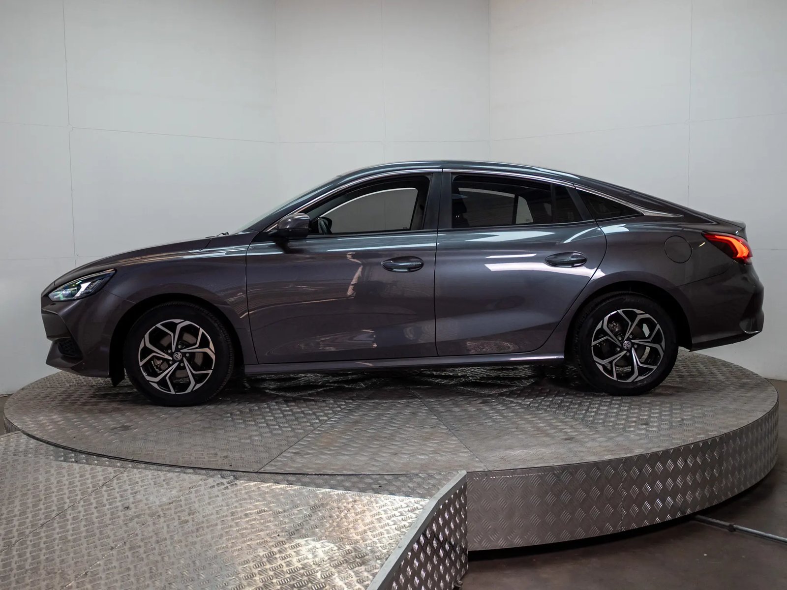 MG GT 2022 - Imagen 6 de 20