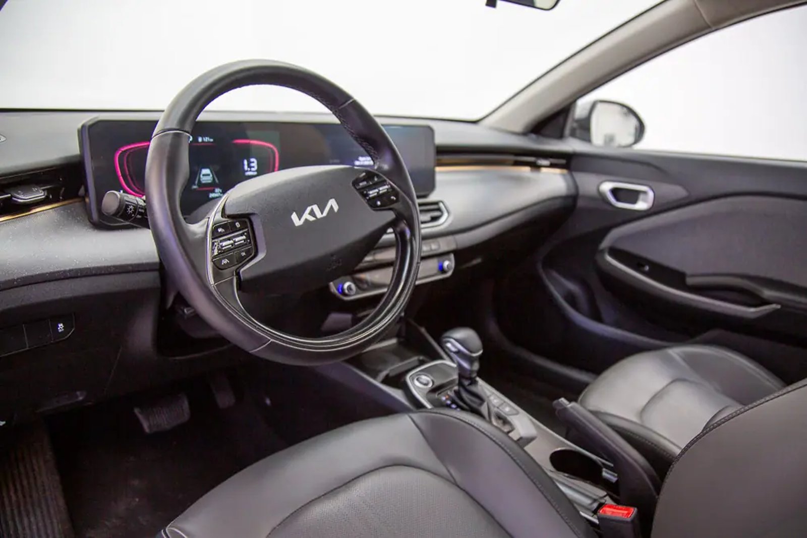 KIA K3 Cross 2025 - Imagen 11 de 17