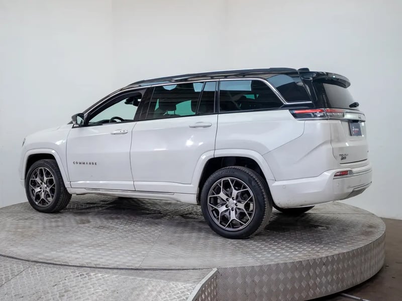 Jeep COMMANDER 2023 - Imagen 5 de 20