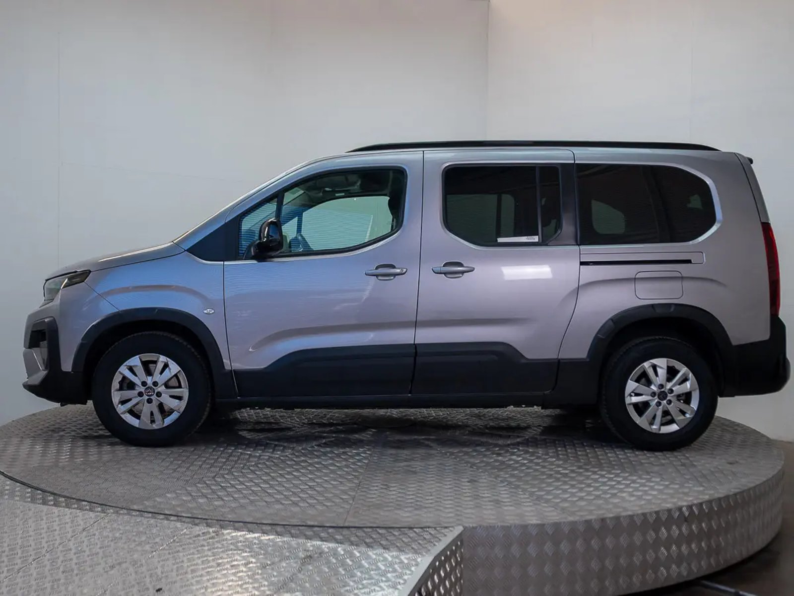 Peugeot RIFTER 2025 - Foto 4 de 18