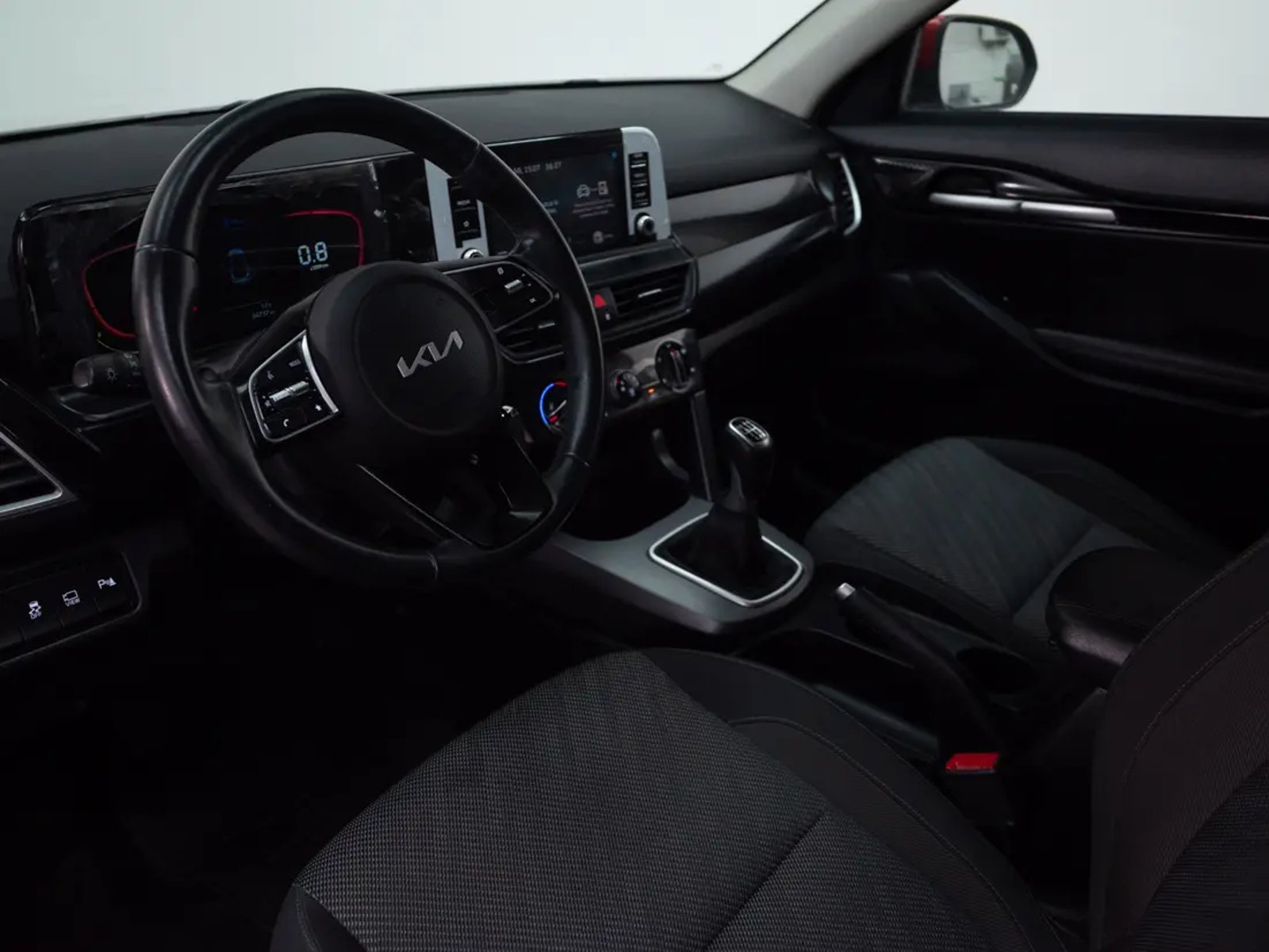 Kia SELTOS 2024 - Imagen 11 de 19
