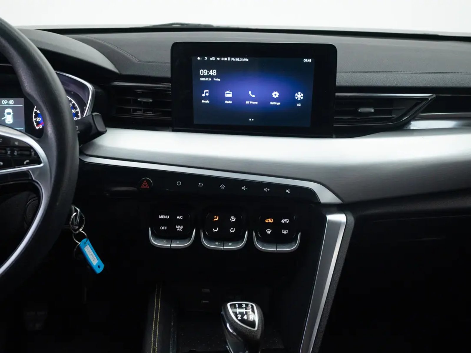 BAIC X35 2023 - Imagen 16 de 19