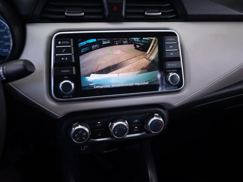 Nissan VERSA 2023 - Imagen 19 de 20