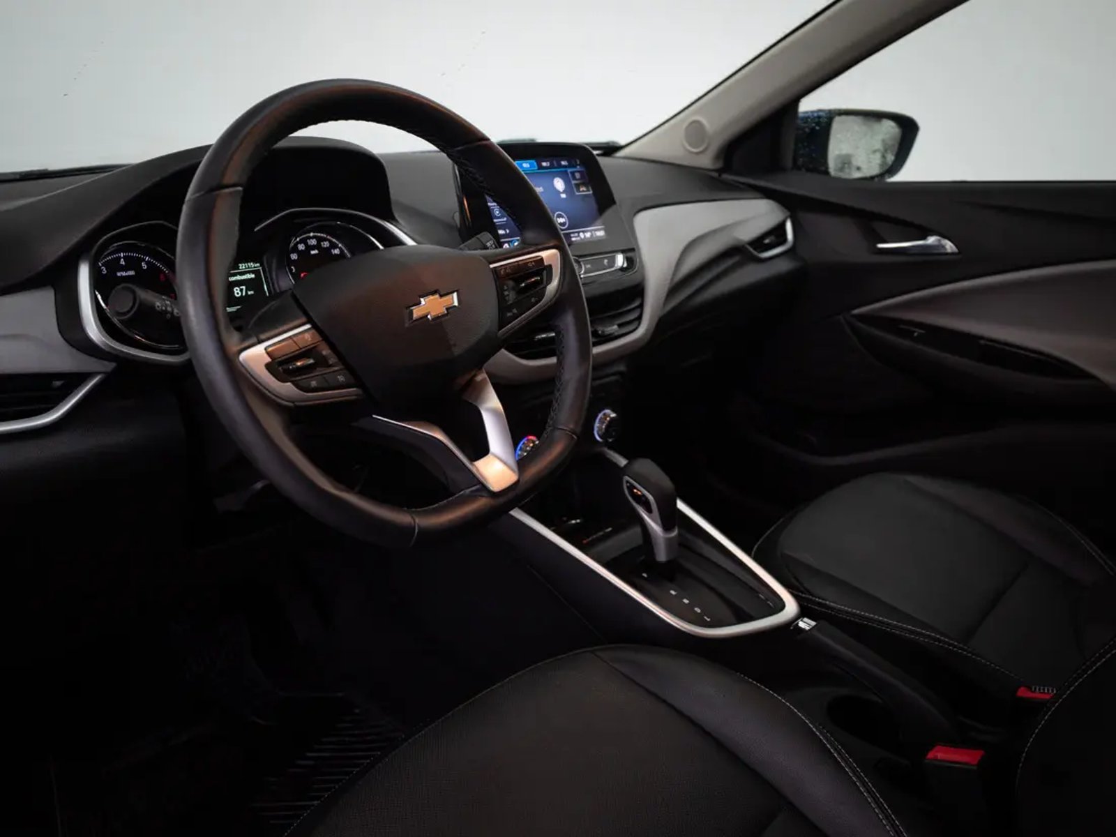 CHEVROLET ONIX 2024 - Imagen 13 de 19