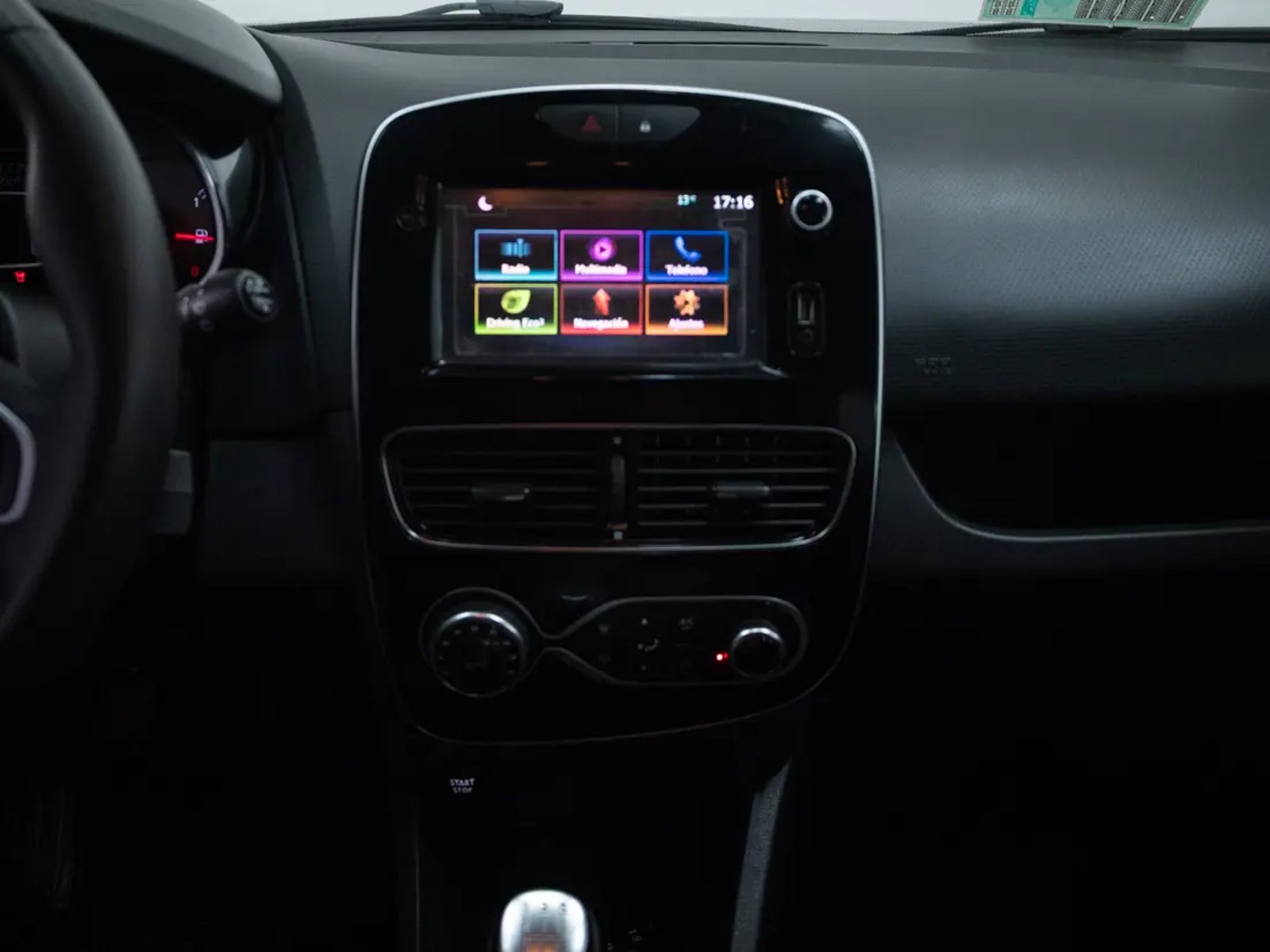 RENAULT CLIO 2017 - Imagen 16 de 18