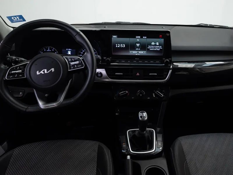 Kia SELTOS 2023 - Imagen 15 de 19