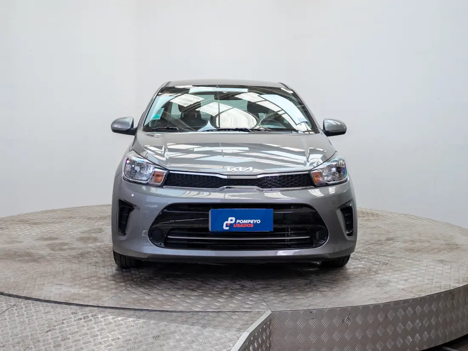 Kia SOLUTO 2024 - Foto 2 de 20