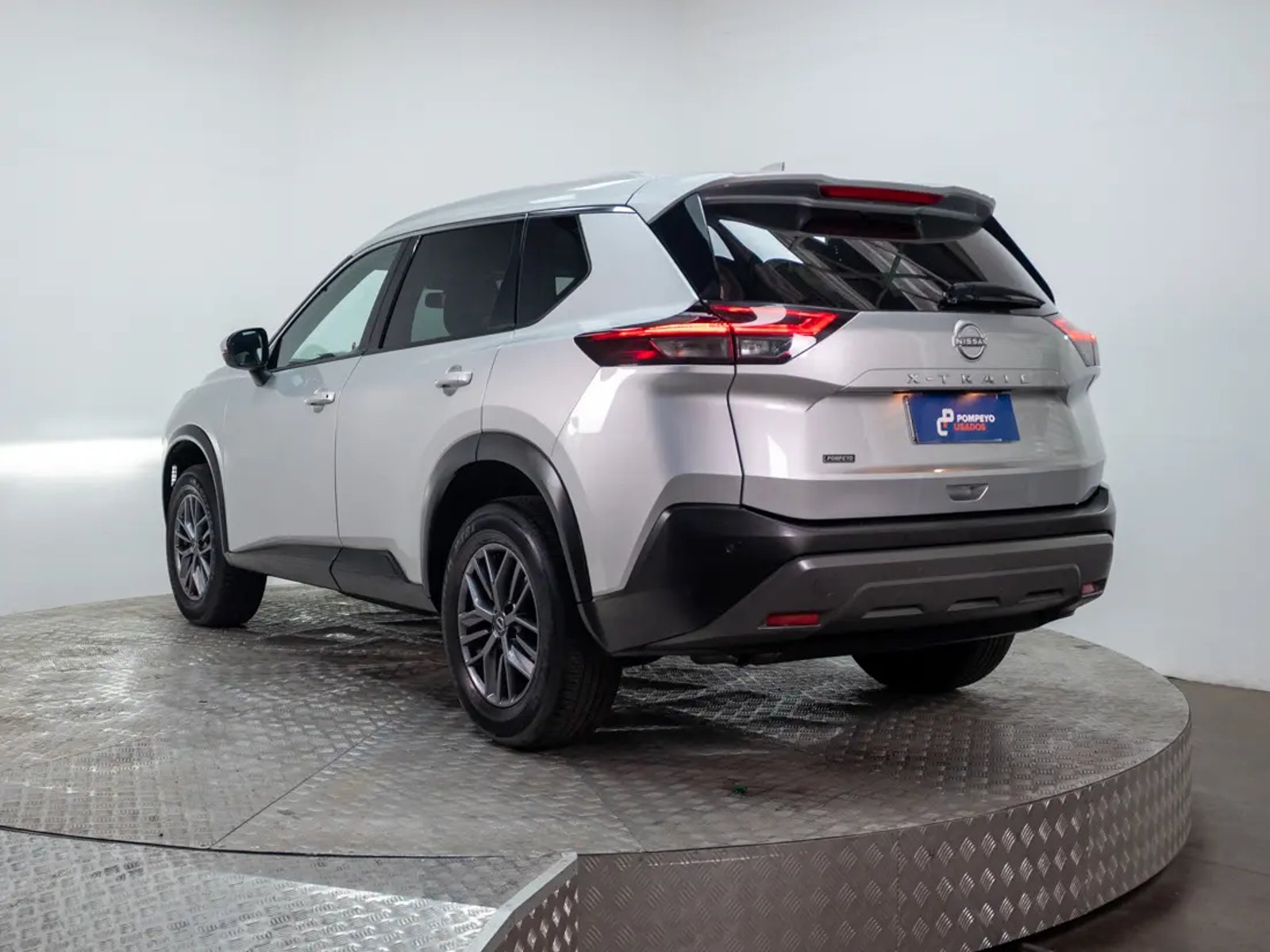 NISSAN X-TRAIL 2023 - Imagen 9 de 17