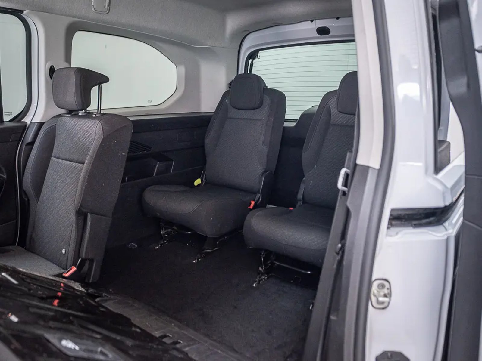 PEUGEOT RIFTER 2024 - Imagen 15 de 16