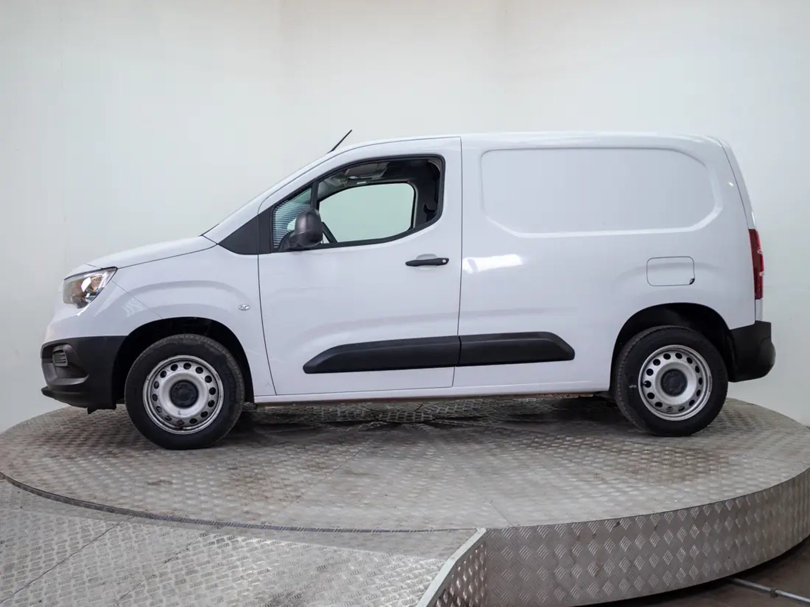 Opel COMBO 2025 - Foto 4 de 16