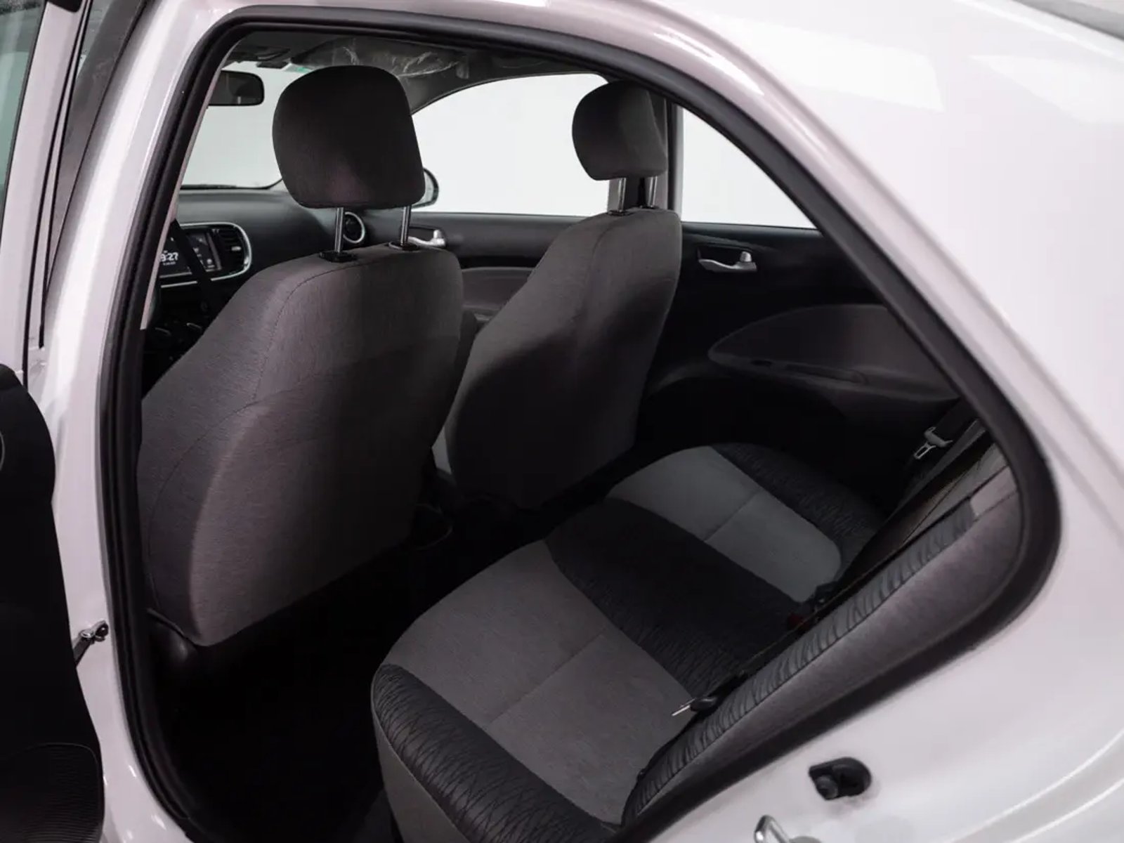 Kia SOLUTO 2026 - Imagen 14 de 20