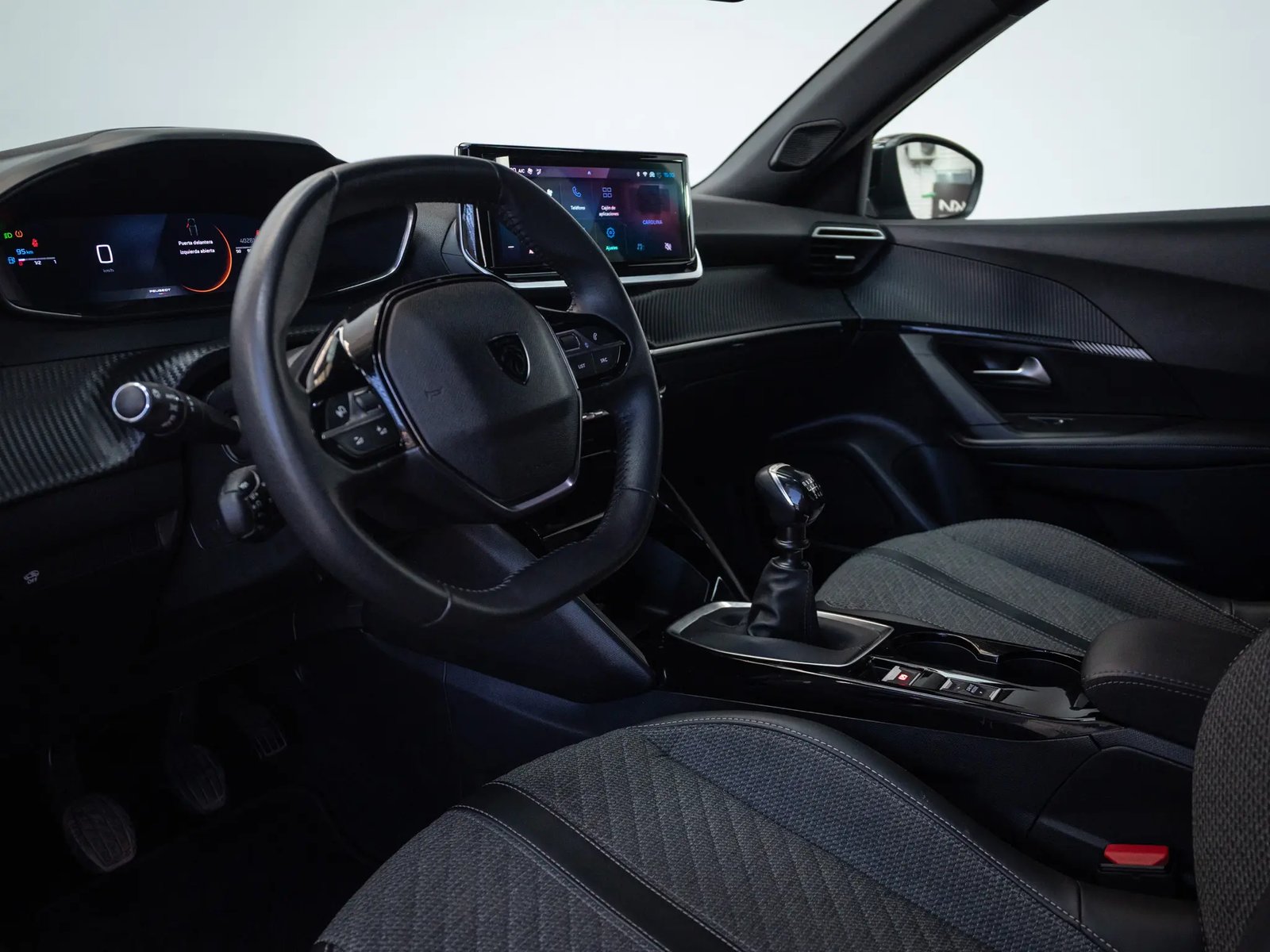 PEUGEOT NEW 2008 2024 - Imagen 13 de 19