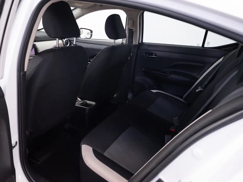 Nissan VERSA 2023 - Imagen 14 de 20
