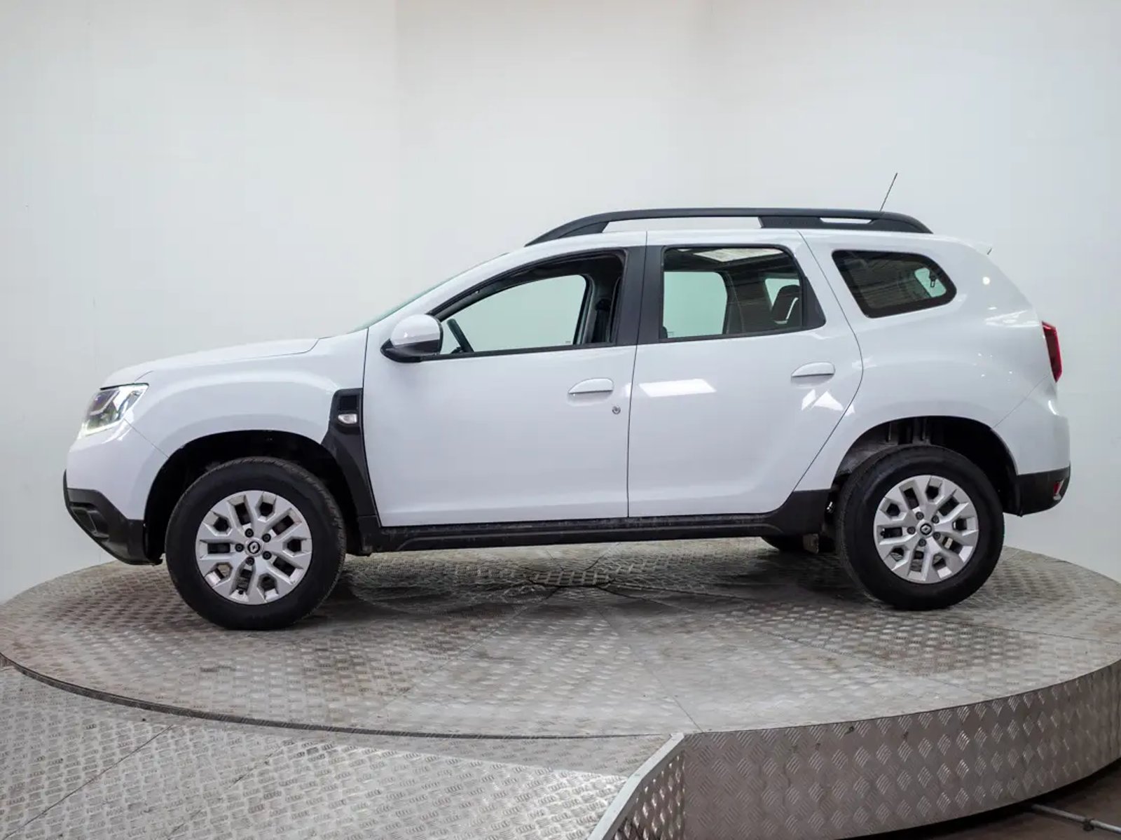 Renault DUSTER 2022 - Foto 4 de 17