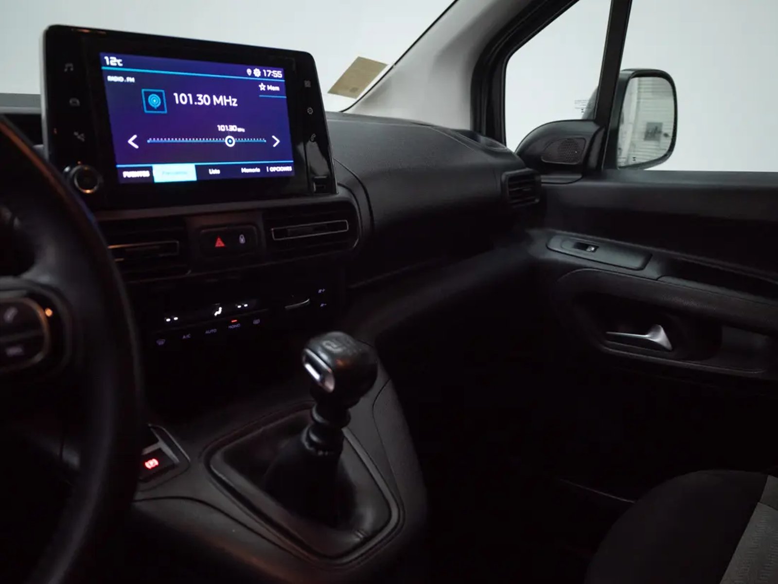 CITROËN BERLINGO MULTISPACE 2023 - Imagen 14 de 19