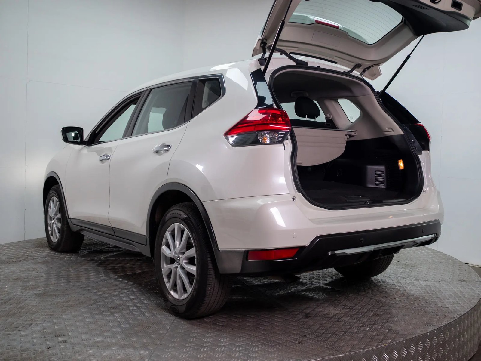 Nissan X-TRAIL 2020 - Imagen 10 de 18