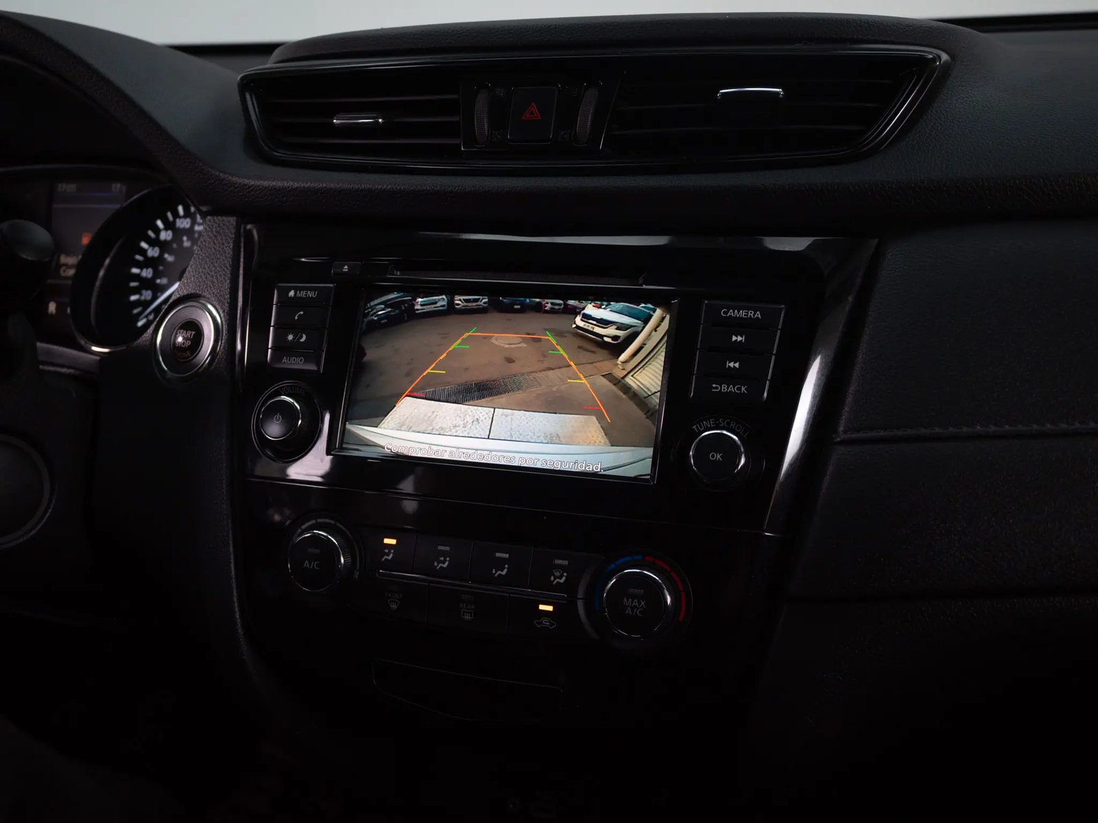 NISSAN X-TRAIL 2021 - Imagen 17 de 18