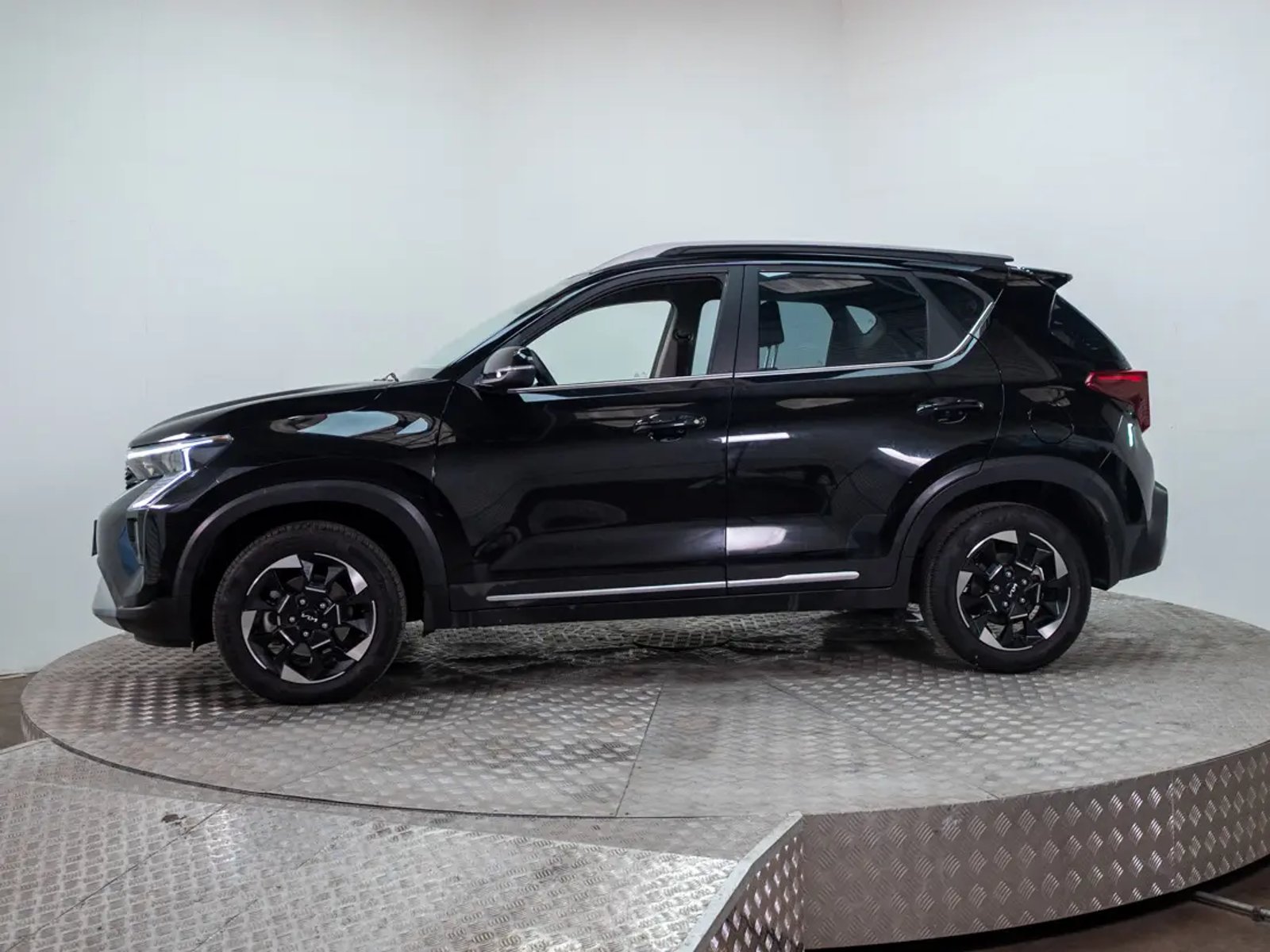 Kia SONET 2024 - Foto 3 de 19
