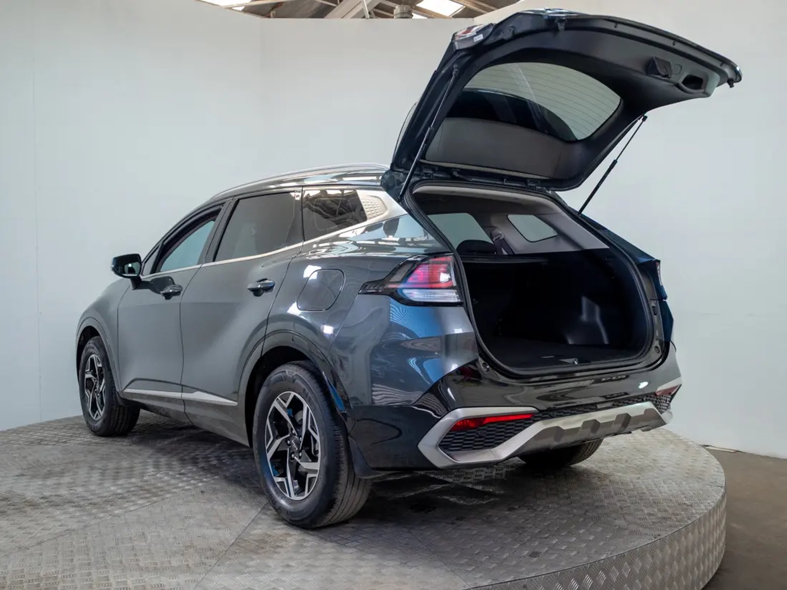 Kia SPORTAGE 2023 - Imagen 10 de 20