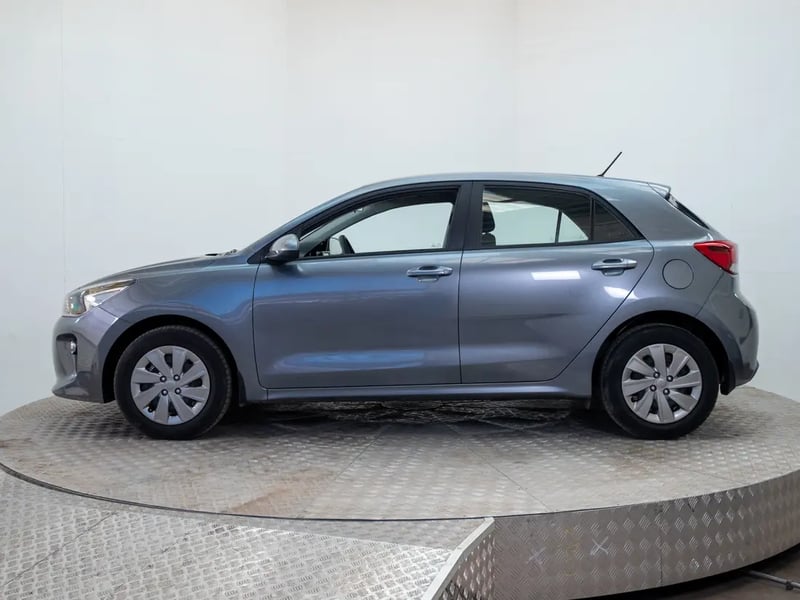 Kia RIO 5 2021 - Imagen 4 de 19