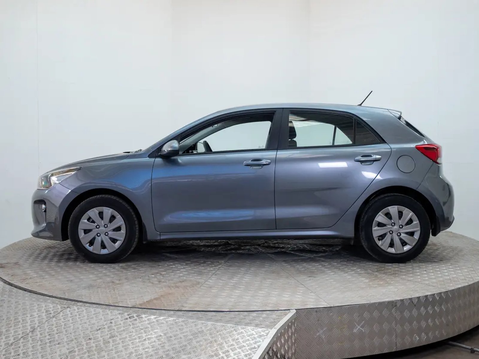 Kia RIO 5 2021 - Foto 4 de 19