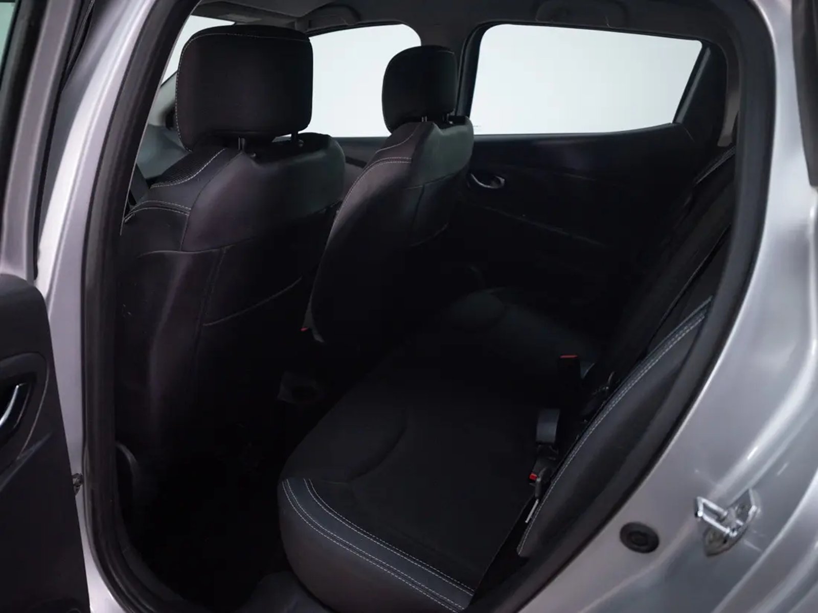 RENAULT CLIO 2017 - Imagen 14 de 18