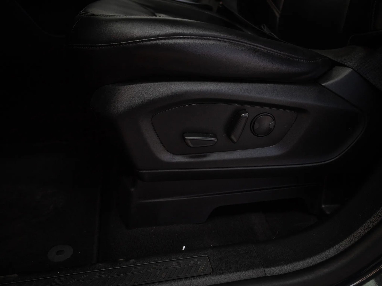 FORD EXPLORER 2023 - Imagen 20 de 20