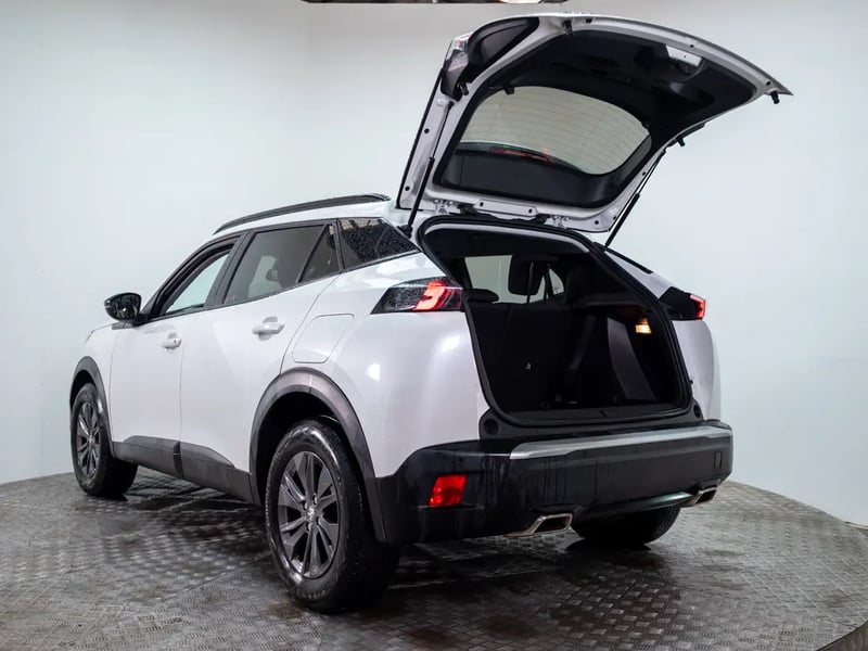 Peugeot 2008 2023 - Imagen 10 de 19