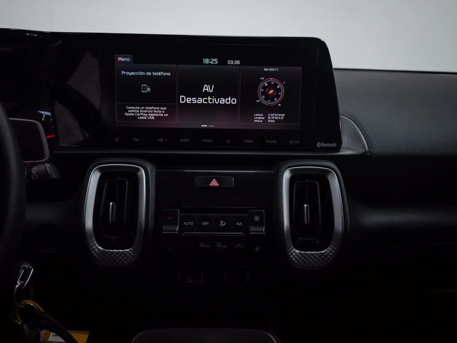 Kia SONET 2023 - Imagen 13 de 15