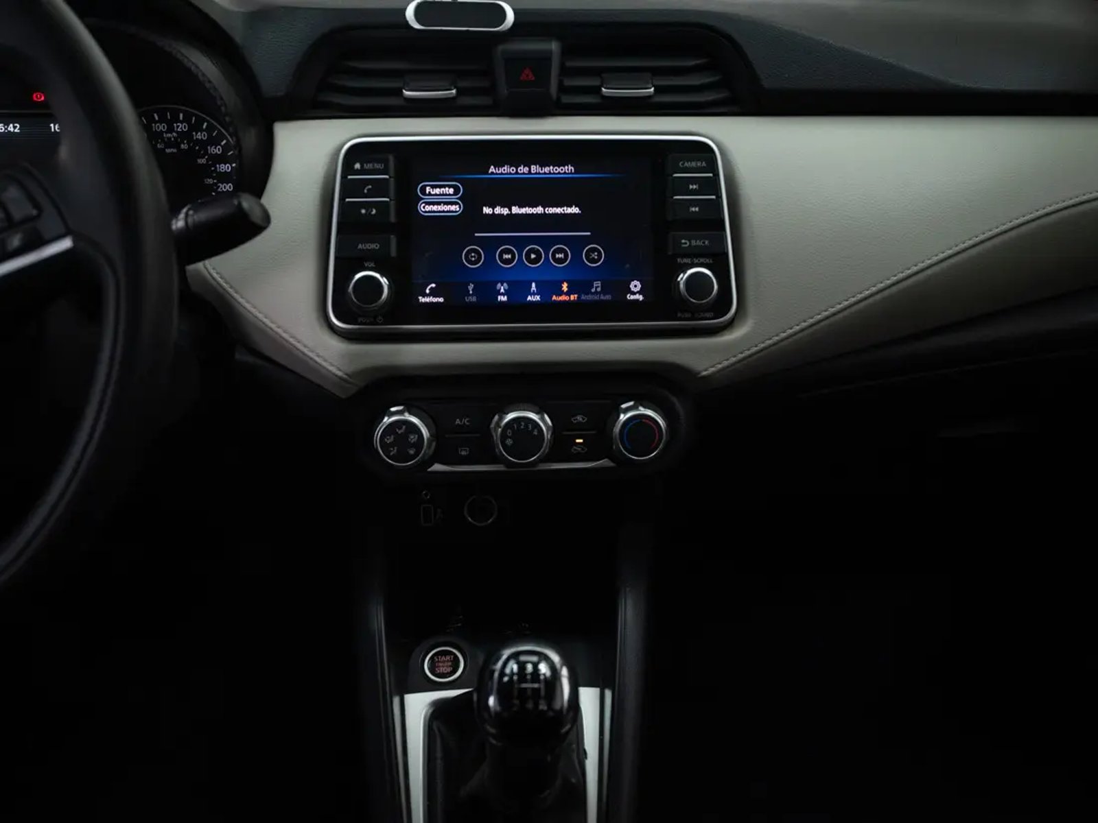 Nissan VERSA 2021 - Imagen 17 de 20