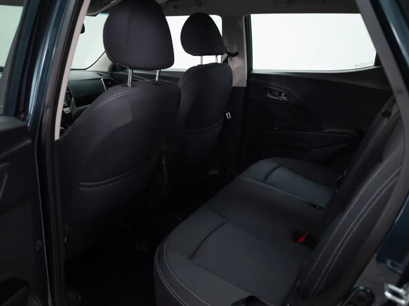 Mahindra XUV300 2024 - Imagen 14 de 20