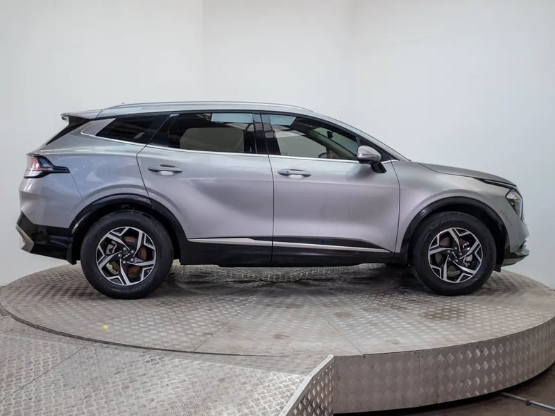 Kia SPORTAGE 2023 - Imagen 8 de 20