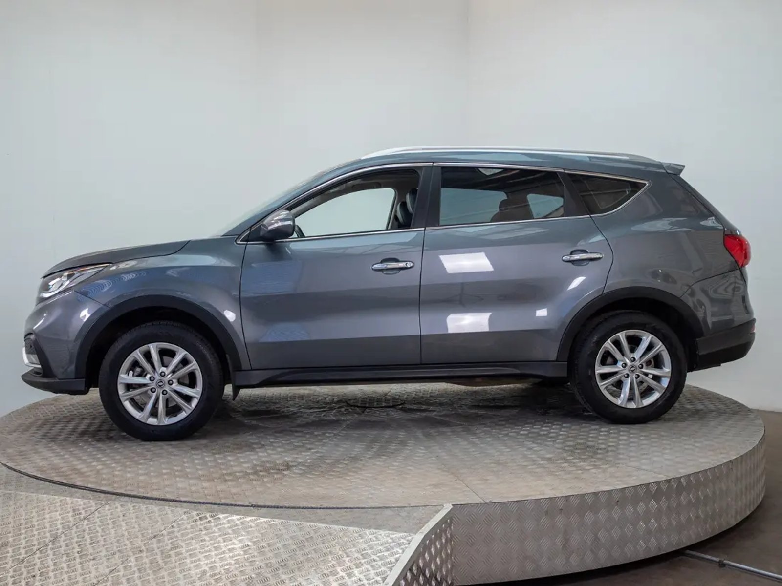 Dongfeng SUV 580 2023 - Imagen 4 de 20