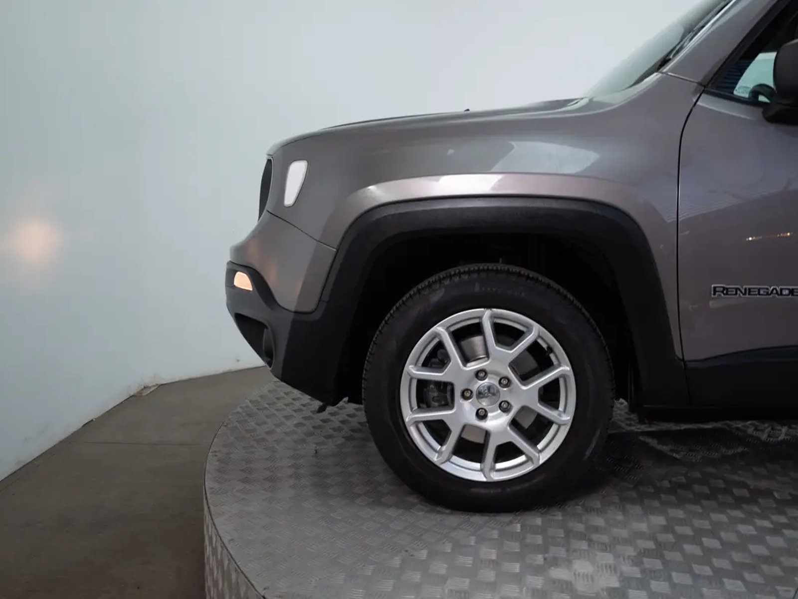 Jeep RENEGADE 2021 - Imagen 17 de 19