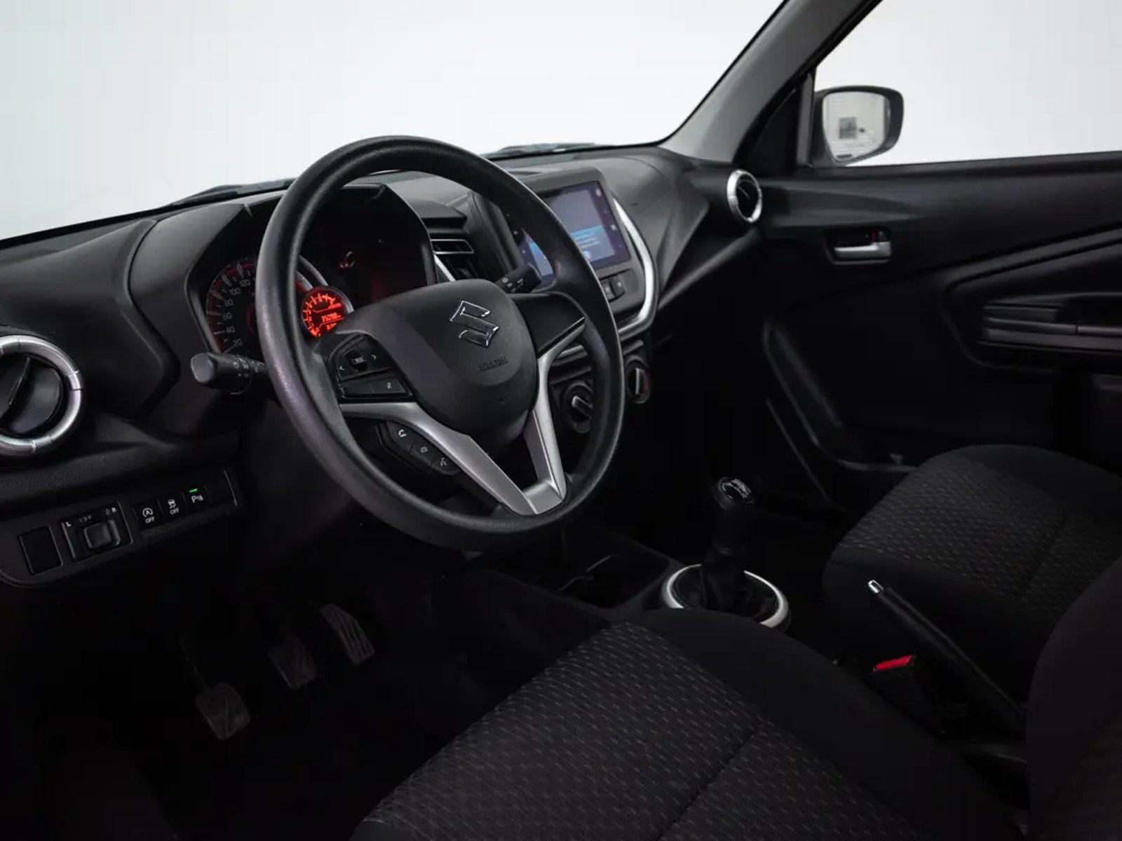 Suzuki CELERIO 2024 - Imagen 11 de 20