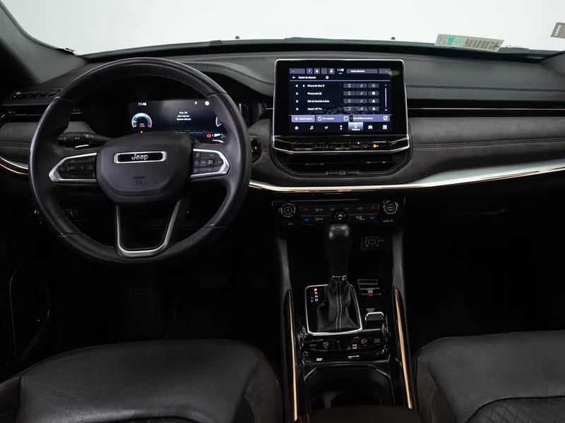 Jeep COMMANDER 2023 - Imagen 16 de 20
