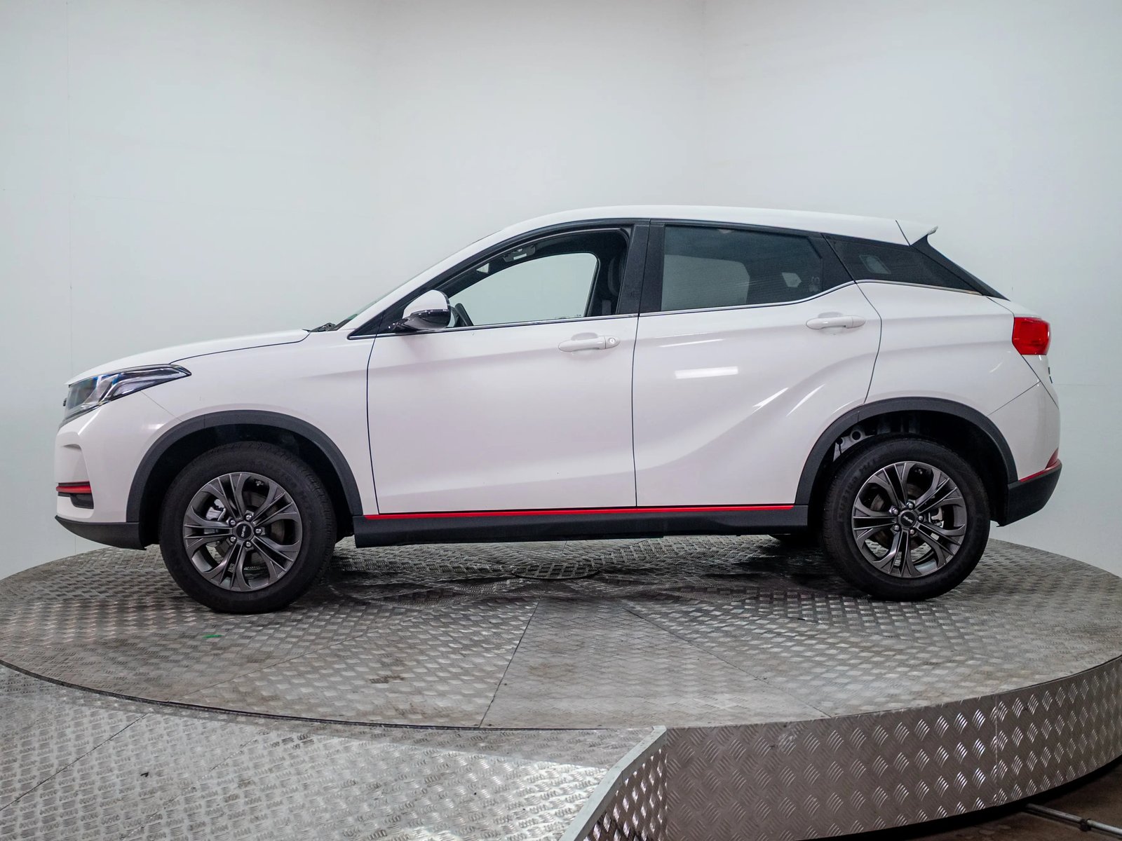 DFSK SUV 500 2025 - Imagen 10 de 16