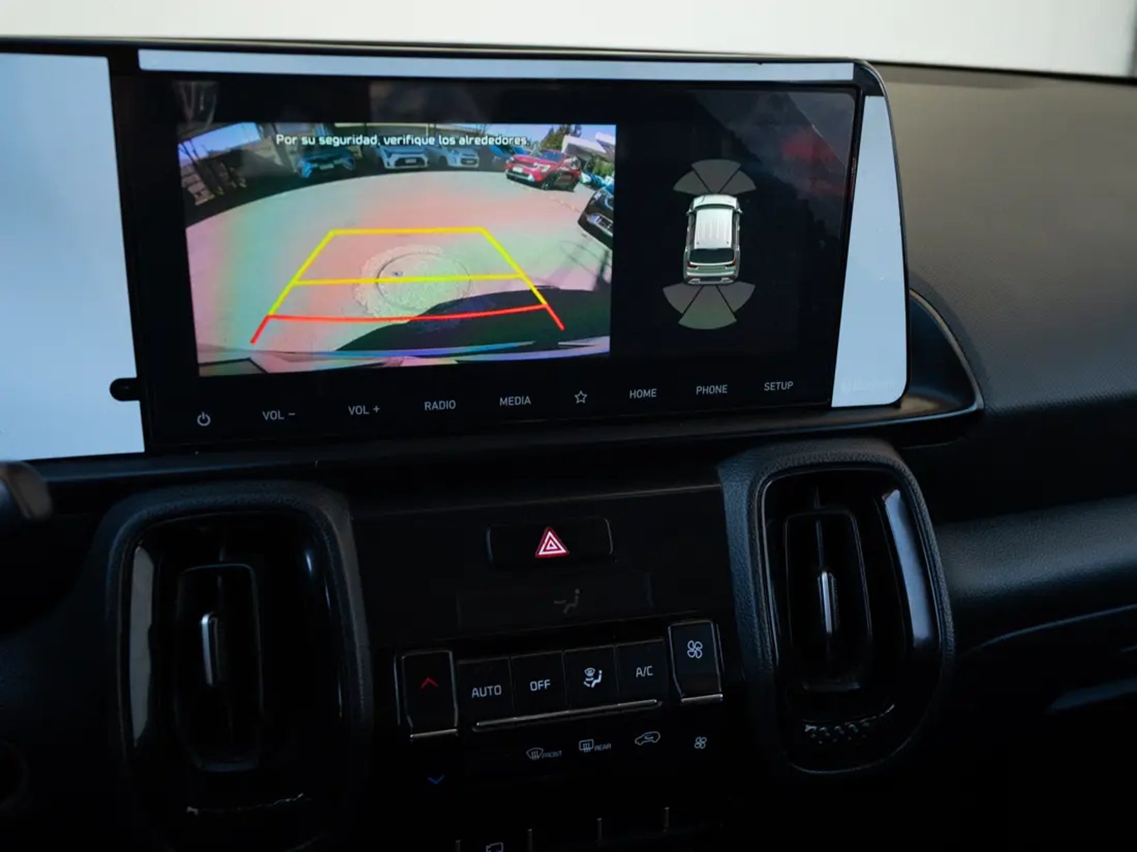 Kia SONET 2023 - Imagen 19 de 20
