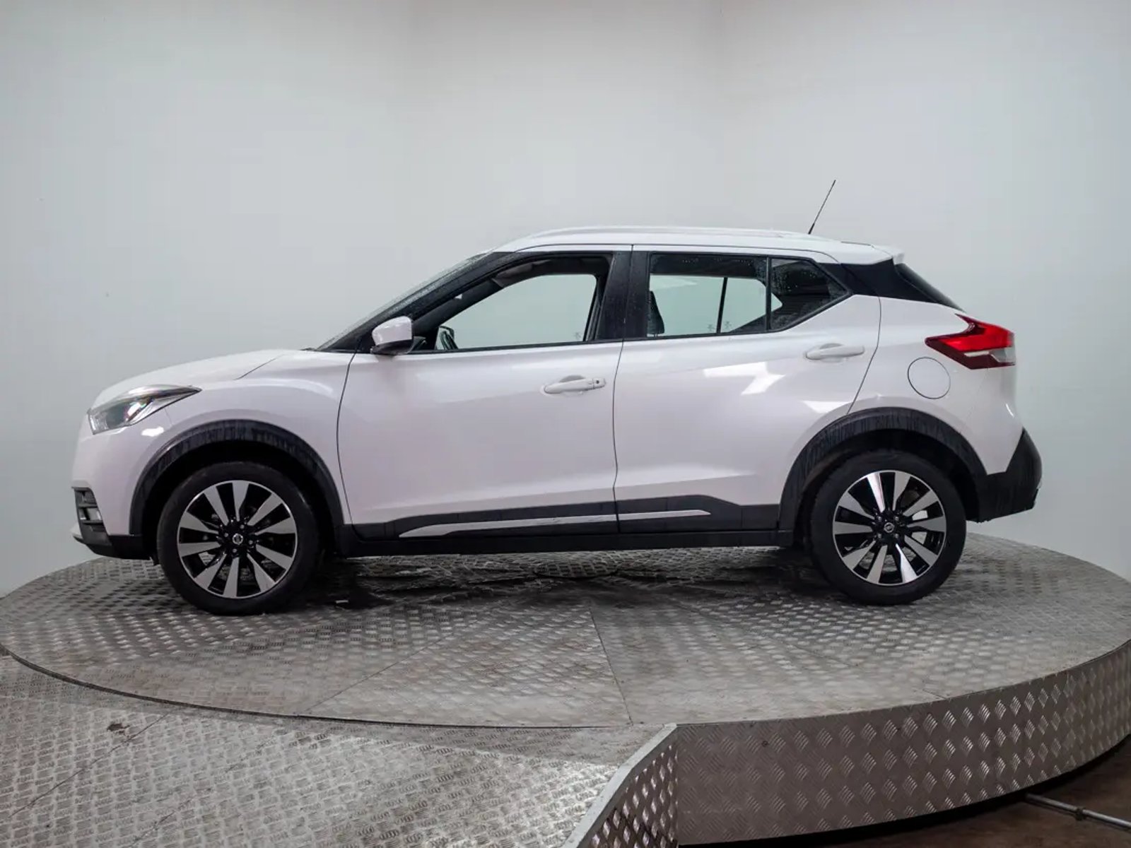 Nissan KICKS 2019 - Foto 4 de 19