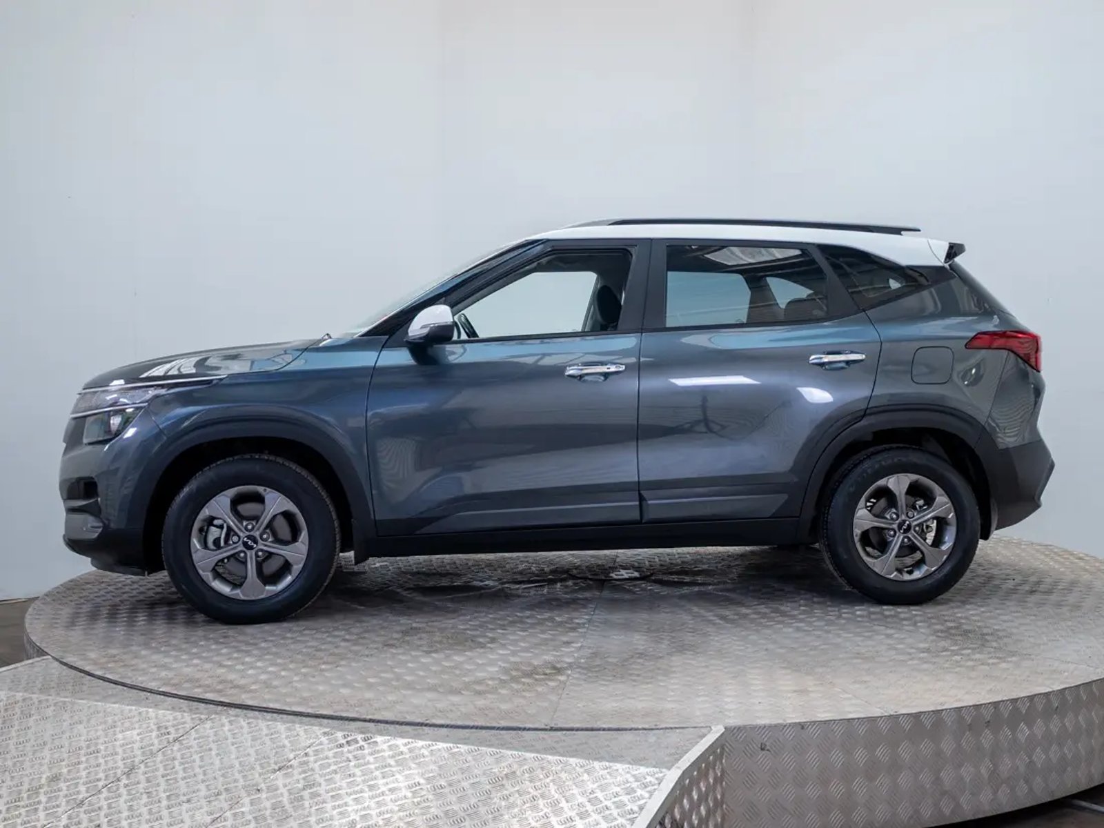 Kia SELTOS 2022 - Foto 4 de 18