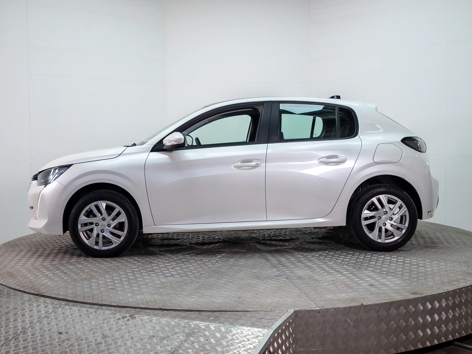 Peugeot 208 2023 - Foto 4 de 20
